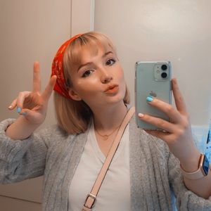 Meet your Posher, Meagan